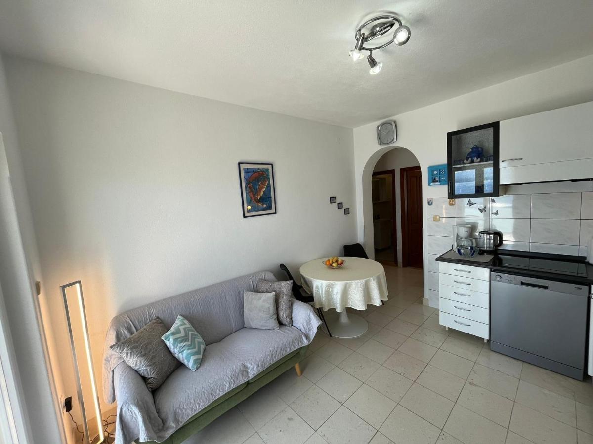 Apartment Merlin Bol Exterior foto